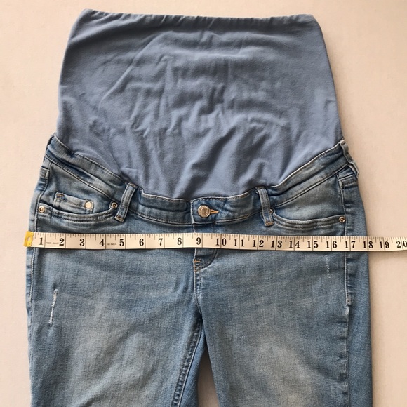 H&M Mama Maternity Light wash Skinny Ankle Jeans (M) - Picture 5 of 9